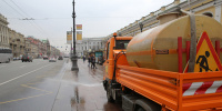 В Петербурге потратили первые тысячи кубов воды на помывку дорог